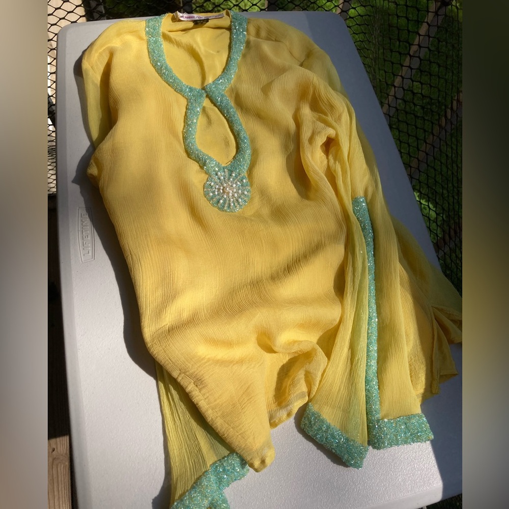 Jeannie Mcqueeny 100% Silk Yellow Blouse Blue Beaded Sunburst & Sleeve Detail - Picture 16 of 17